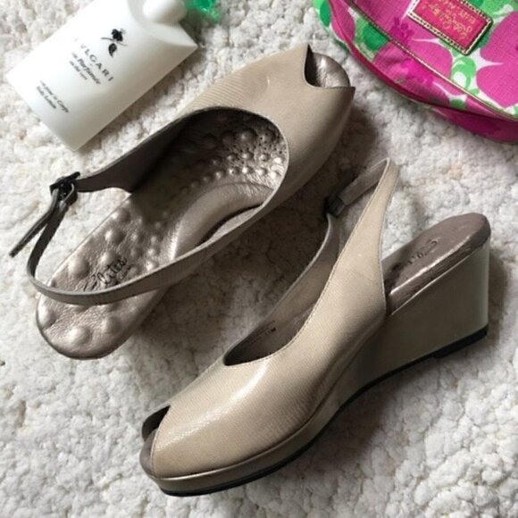 Walking Cradles TAN/NUDE Natasha Peep-Toe Slingback Lizard - Picture 1 of 8
